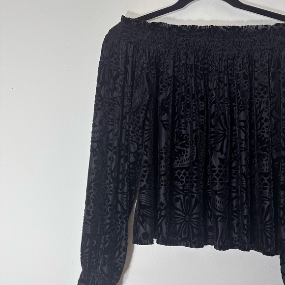 Free people A little twist velvet off the shoulder black top size XS witchy goth - Picture 5 of 13